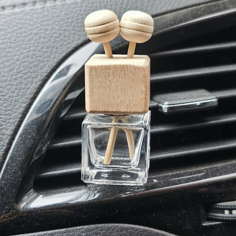1 Pcs Car Air Outlet Freshener Diffuser Bottle Clip Perfume Empty Bottle Pendant Essential Oil Car Fragrance Hanging Ornament.